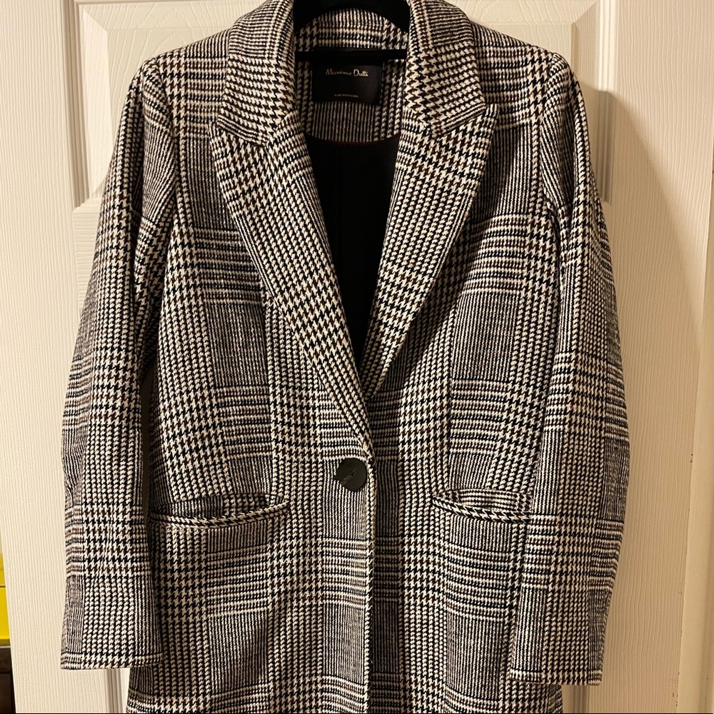 Massimo Dutti Coat. USA-6 , Wool / Cotton.Excellent condition. Worn .